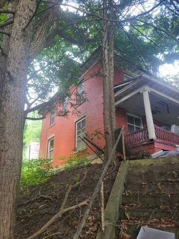 1542 Ferndale Ave, Westmont Hilltop School District, PA 15905