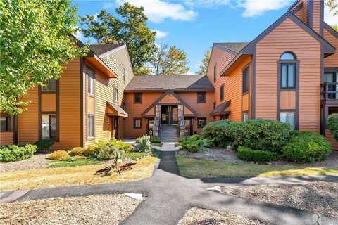 2305 Swiss Mountain Dr, Seven Springs, PA 15622