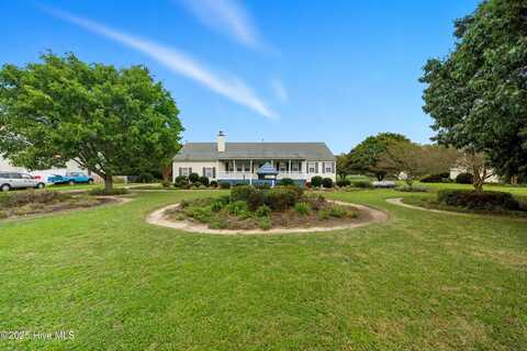 102 Wade Avenue, Knott's Island, NC 27950