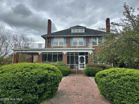 501 1st Street W, Ahoskie, NC 27910