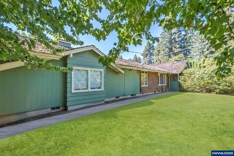 112 Green Ct NE, Albany, OR 97321