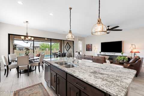 2114 N CANELO Hills, Mesa, AZ 85207