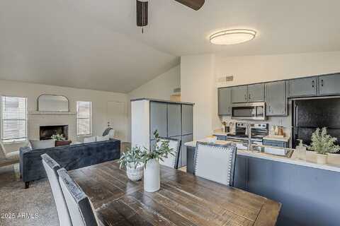 18 W CONCORDA Drive, Tempe, AZ 85282