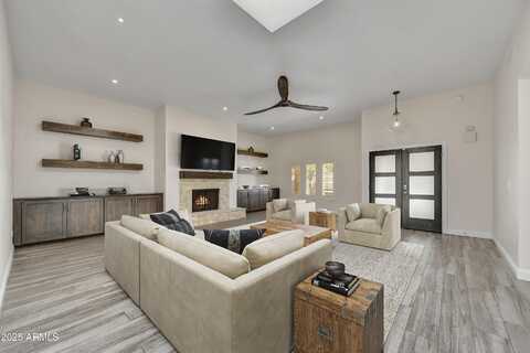 8184 E DEL CUARZO Drive, Scottsdale, AZ 85258