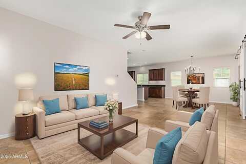 3951 E CAT BALUE Drive, Phoenix, AZ 85050