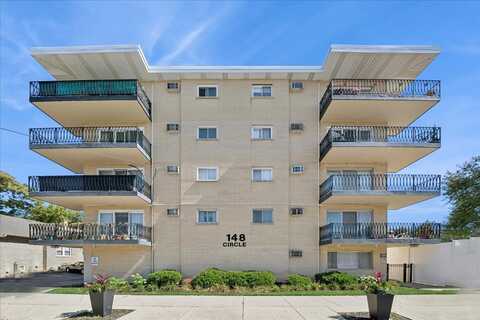 148 Circle Avenue, Forest Park, IL 60130