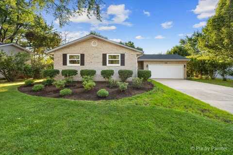 712 Aztec Drive, Carol Stream, IL 60188