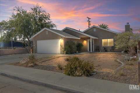 1329 Porter Street, Ridgecrest, CA 93555