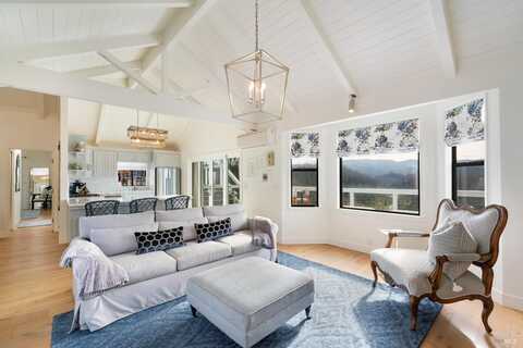 603 Sunnyside Road, Saint Helena, CA 94574