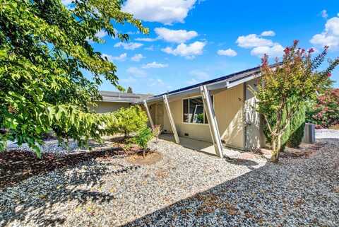 103 Carlsbad Circle, Vacaville, CA 95687