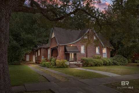 123 Williams Court, Mobile, AL 36606