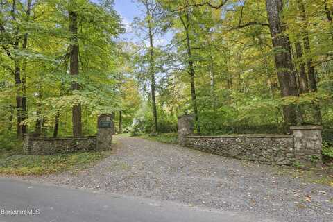 905 West Rd, Great Barrington, MA 01230