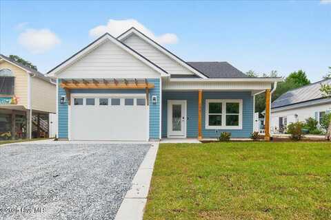 137 NE 3rd Street, Oak Island, NC 28465