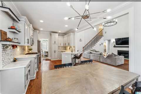 672 LAKE CREST DRIVE, HOOVER, AL 35226