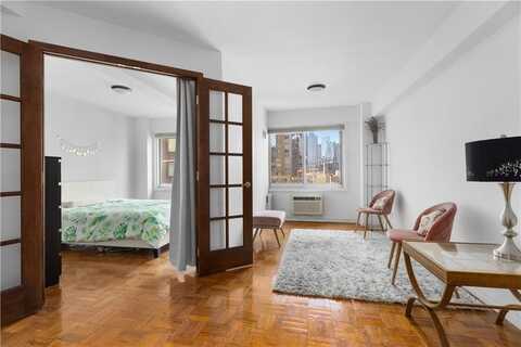240 East 55th Street, New York, NY 10022