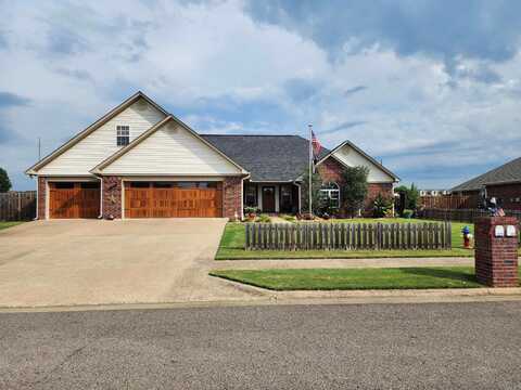 108 Sioux St, Clarksville, AR 72830