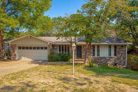 10800 Bainbridge Drive, Little Rock, AR 72212