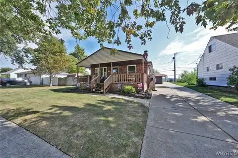 21 Royal Palm Drive, Cheektowaga, NY 14225