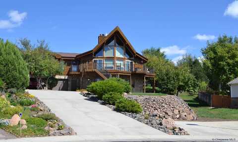6231 KEMP HILL DR, Cheyenne, WY 82009