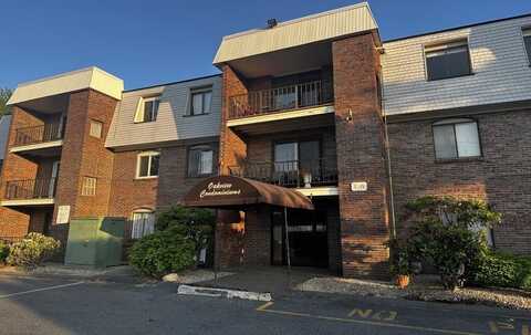 15 Oak Neck Road unit: 7, Hyannis, MA 02601