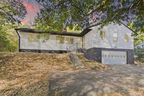12 Mcguffey Lane, Athens, OH 45701