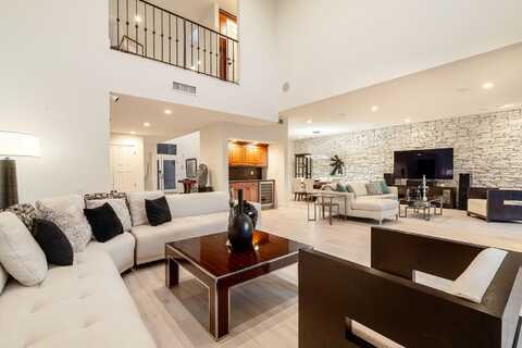 3752 Bogert Trail, Palm Springs, CA 92264