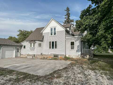 390 Main Street, Stanhope, IA 50246