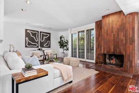 11982 Kiowa Ave, Los Angeles, CA 90049