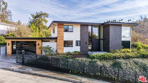 11428 Dona Lola Dr, Studio City, CA 91604