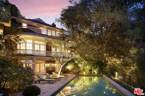 2041 Mandeville Canyon Rd, Los Angeles, CA 90049