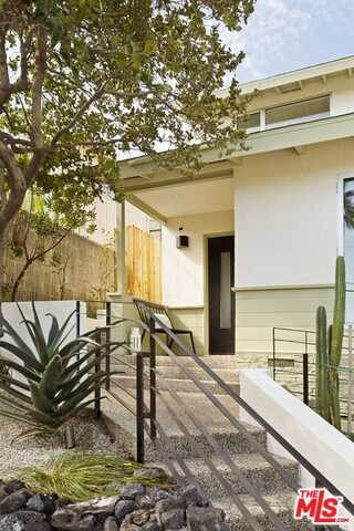 2367 Ronda Vista Dr, Los Angeles, CA 90027