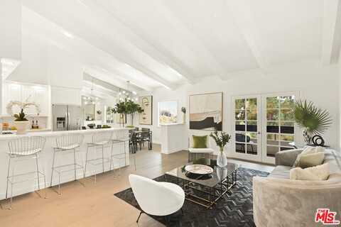 2700 Cahuenga Blvd, Los Angeles, CA 90068