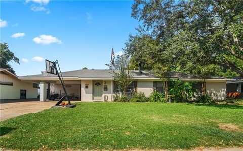 1907 PLANTATION Drive, Alexandria, LA 71303
