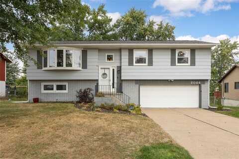 2044 Evergreen Street NE, Cedar Rapids, IA 52402