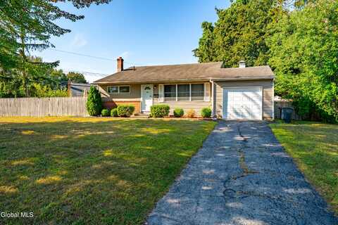 28 Bridle Path, Albany, NY 12205