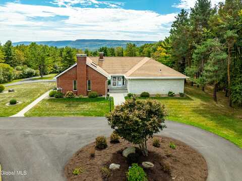 364 Settle Hills Rd, Altamont, NY 12009
