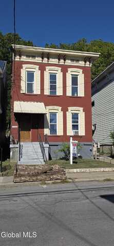 72 Grove Street, Amsterdam, NY 12010