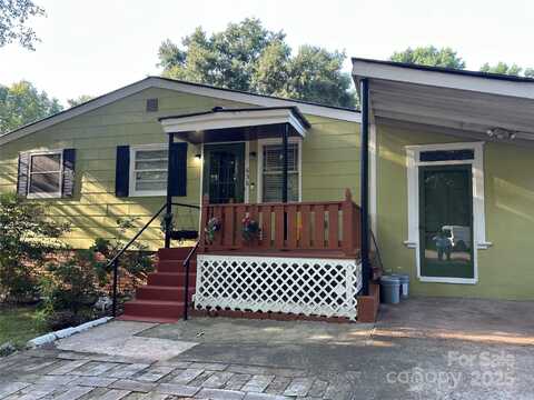636 Sheryl Circle, Charlotte, NC 28217
