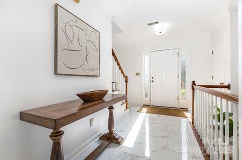 944 Evian Lane, Matthews, NC 28105