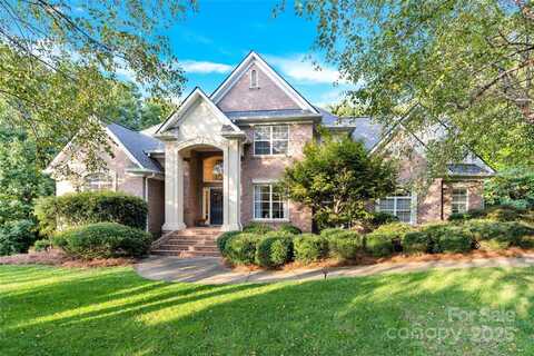 325 Colony Drive, Mooresville, NC 28115