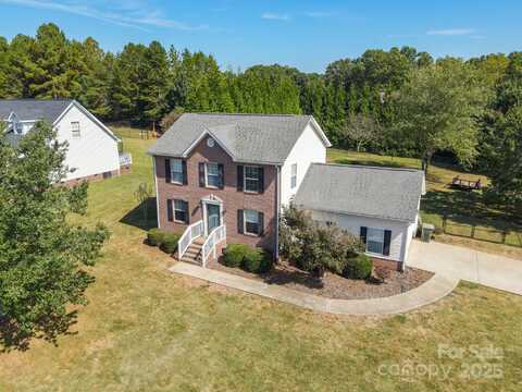 2264 Picnic Drive, Newton, NC 28658