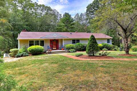 230 South Hoop Pole Road, Guilford, CT 06437