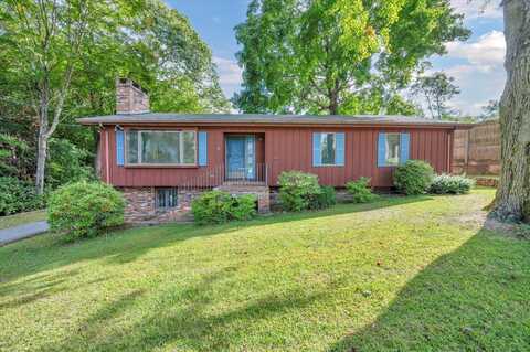 15 Cedar Street, Essex, CT 06409