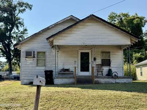 121 Reynolds Avenue, Dyersburg, TN 38024