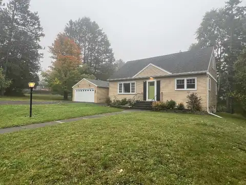 316 W Faribault St, Duluth, MN 55803
