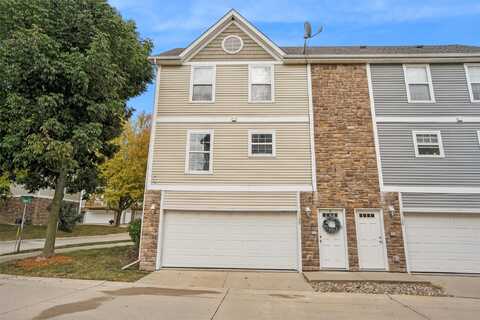 1129 Flagstone Lane, Pleasant Hill, IA 50327