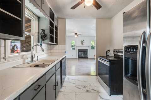 4024 SE 8th Street, Des Moines, IA 50315