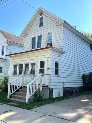 2649 White, Dubuque, IA 52001