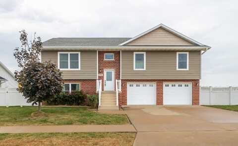 360 Shrewsbury, Dubuque, IA 52003