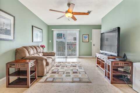 330 Bluefish Drive, Fort Walton Beach, FL 32548